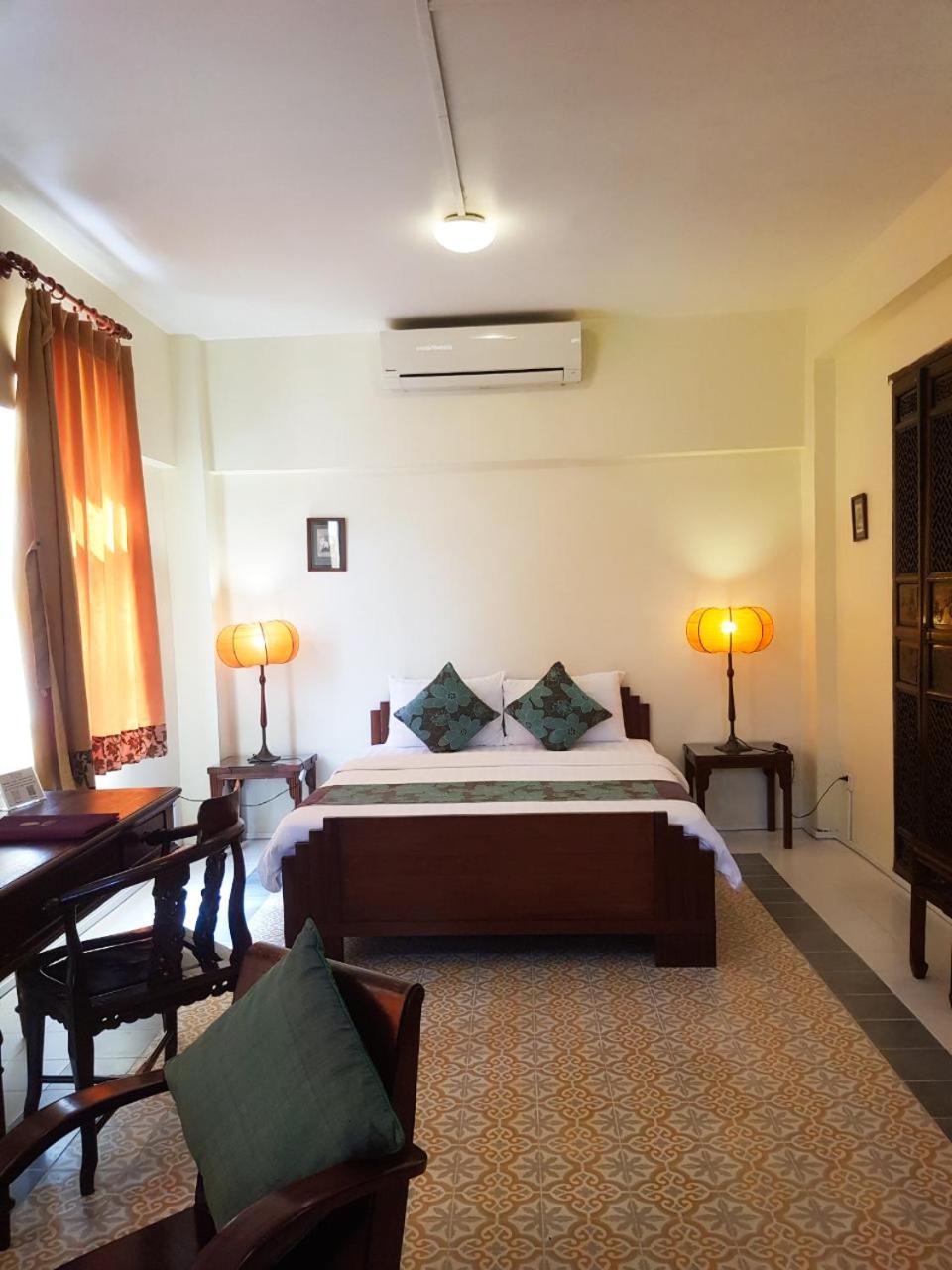 La Hotel