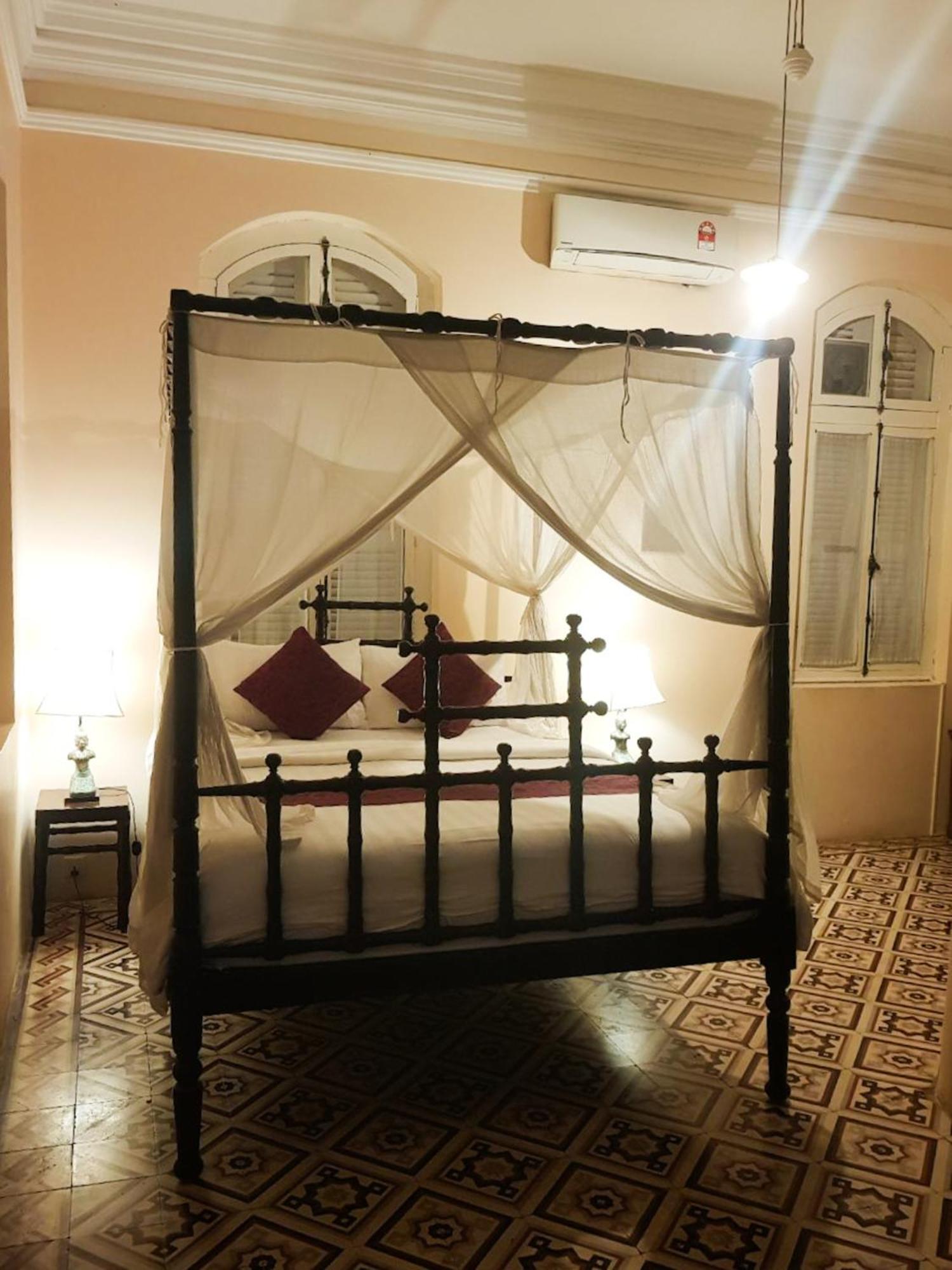 La Hotel