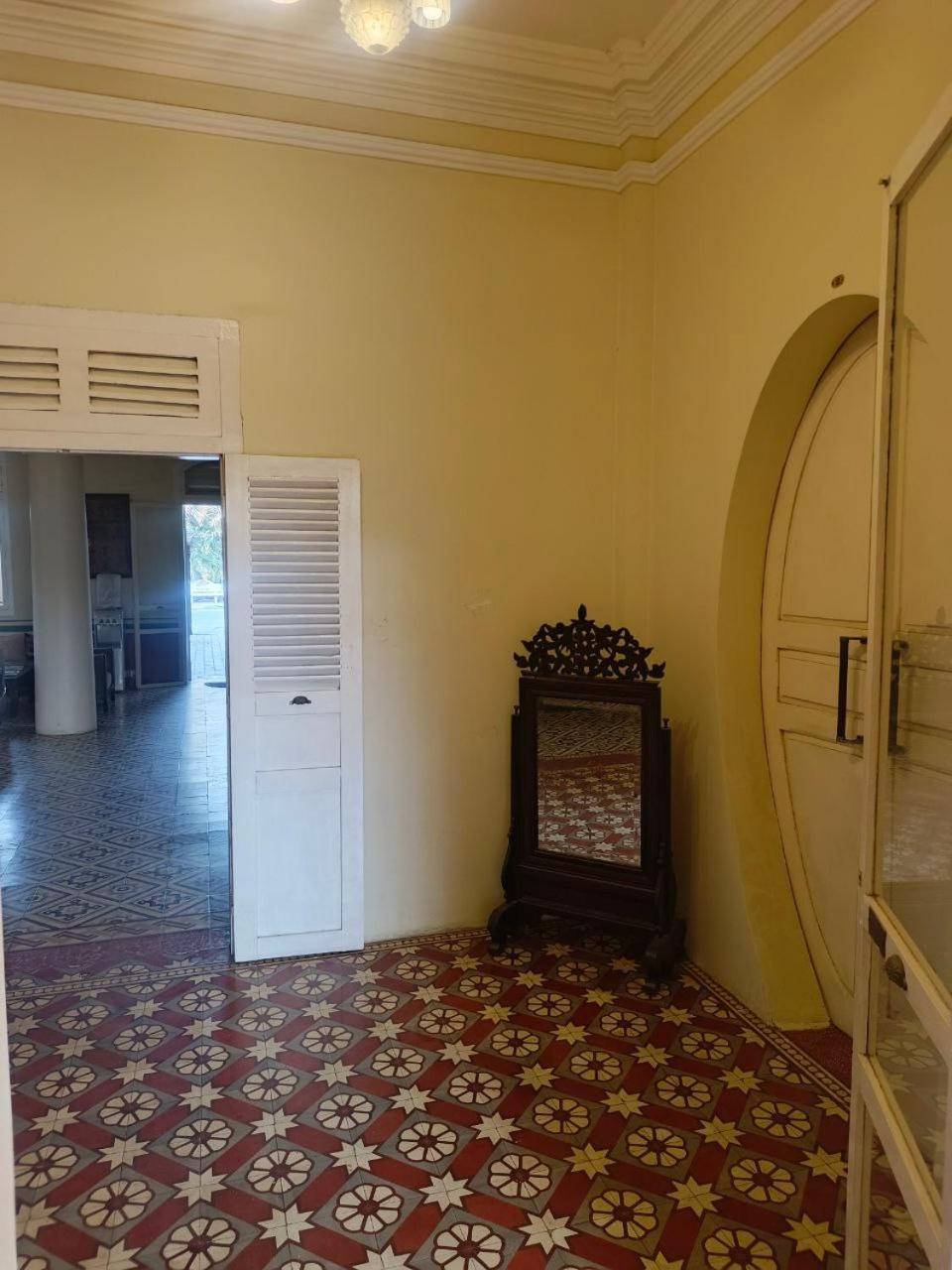 La 4* Battambang